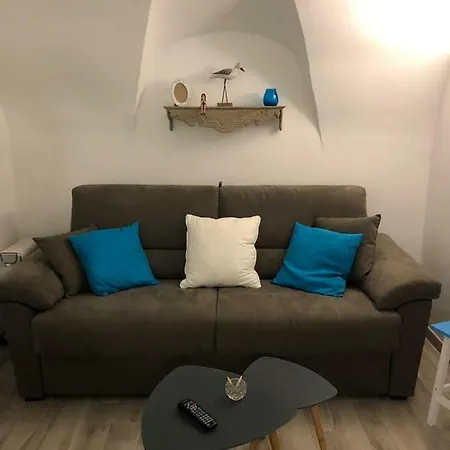 Happy Sardinia Loft Old Town Apartment